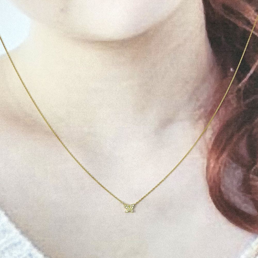 K18YG 天然石 ダイヤモンドの蝶々型プチペンダント【P0306YG】