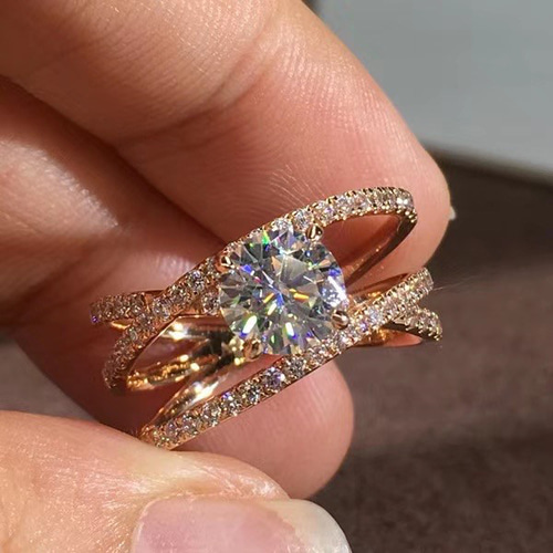 【newデザイン】輝くモアサナイト  ダイヤ　リング　K18PG newデザイン】輝くモアサナイト ダイヤ リング K18PG