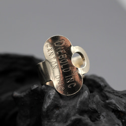 指輪　ヴィンテージ　金属製　刻印不明瞭 英国イギリス1954年製造ヴィンテージ印台彫刻イニシャルSA
