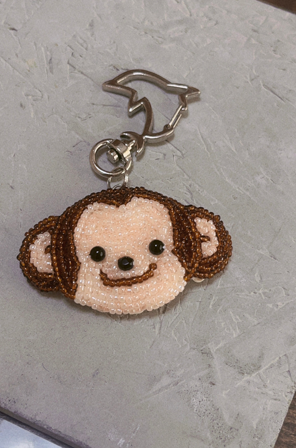 お猿のブローチ キーホルダー バックチチャーム モンキー 動物