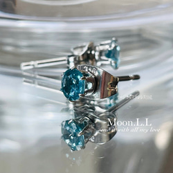 インディゴブルーカイヤナイトのスタッドピアス　サージカルステンレス316L 3枚目の画像