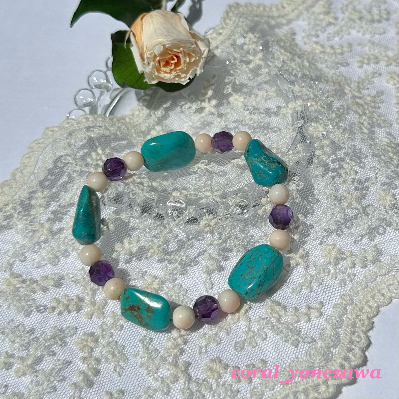ターコイズ・珊瑚・アメジスト　オリジナルブレスレット　シリコンゴム仕上げ　R50819H1 7,700円