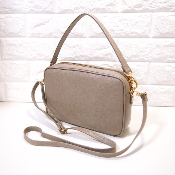 ★只今製作中★１０月２０日前後の発送予定★日本製★牛革★スクエア・フォルム★２WAY★ショルダーバッグ★スマホP★トープ E1219061314(9295円)