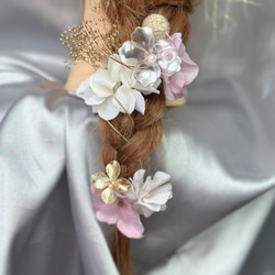 【新作】パープル✖️ゴールド　編みおろし　刺繍リボ　成人式髪飾り　結婚式　卒業式　アメリカンフラワー　紫 4枚目の画像
