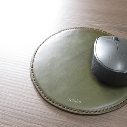 『ワケあり』【イタリアンレザー使用】マウスパッド丸型　緑/茶糸 2枚目の画像