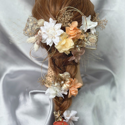 【新作】オレンジ✖️ゴールド　編みおろし　刺繍リボ　成人式髪飾り　結婚式　卒業式　アメリカンフラワー　ラプンツェル 1枚目の画像