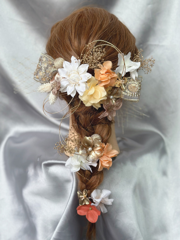 【新作】オレンジ✖️ゴールド　編みおろし　刺繍リボ　成人式髪飾り　結婚式　卒業式　アメリカンフラワー　ラプンツェル 1枚目の画像