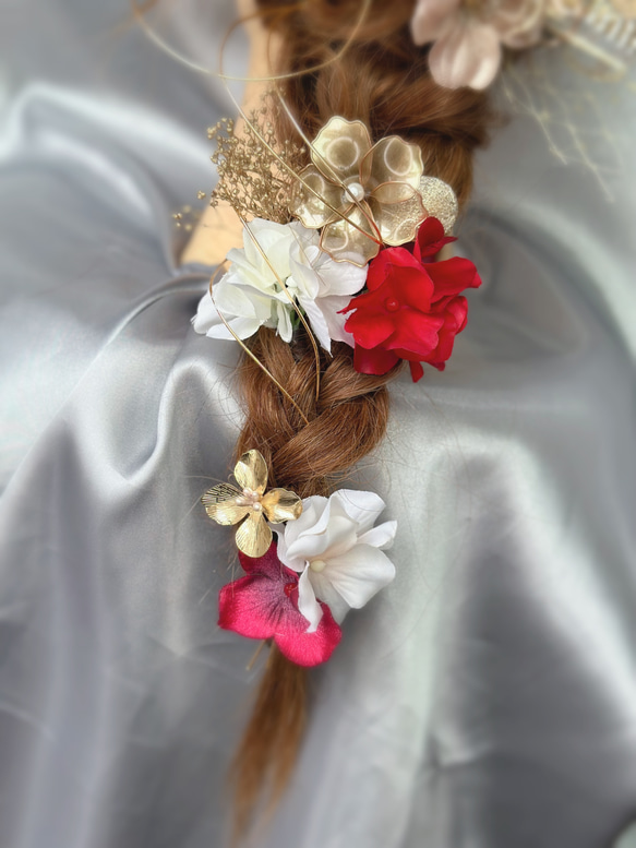 【新作】赤✖️ゴールド　編みおろし　刺繍リボ　成人式髪飾り　結婚式　卒業式　アメリカンフラワー　ラプンツェル　レッド 4枚目の画像