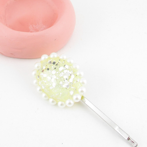 クォーツが光る夏空に、ミモザなオーバルがとても清々しい♪<1点ものヘアピン>HP143 1枚目の画像