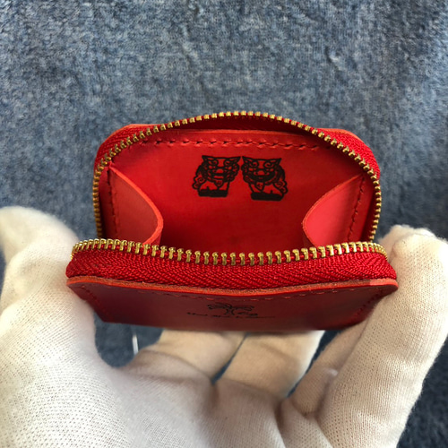 革 シーサー見守る小物ケース コインケース レッド その他ケース Kawa