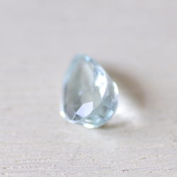 アクアマリン＊ペアシェイプ・カット＊1.30ct＊8.8×6.0mm＊BEA-006 2枚目の画像
