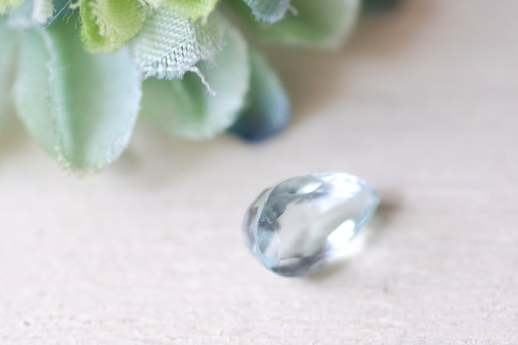 アクアマリン＊ペアシェイプ・カット＊1.30ct＊8.8×6.0mm＊BEA-006 1枚目の画像