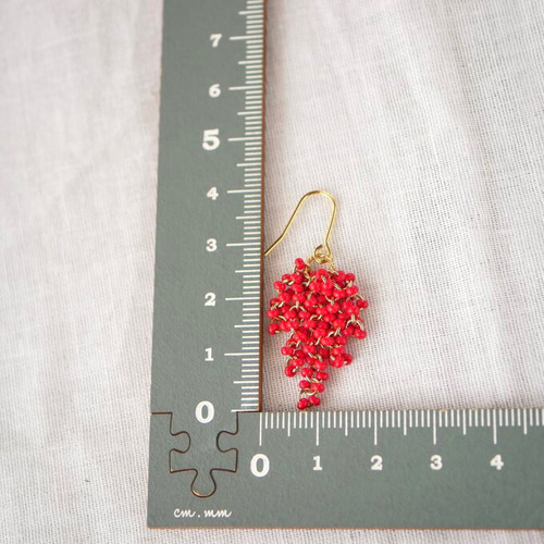 レッド ビーズ タッセル フリンジ ピアス イヤリング p225 ピアス