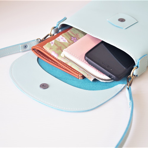 個性を楽しむ… 〇 牛革 〇 ショルダー 〇 ポシェット 〇 バッグ 〇  