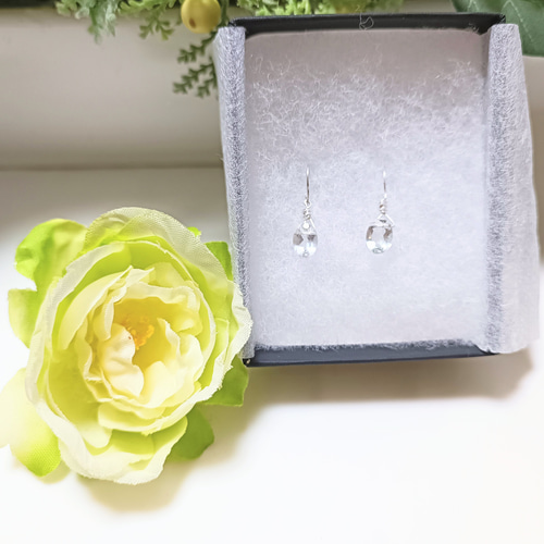 希少石の透明感に見惚れる。グリーンアメジストの神秘的な美しさ