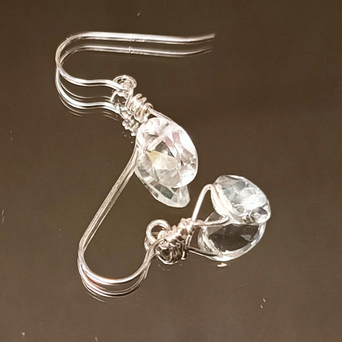 希少石の透明感に見惚れる。グリーンアメジストの神秘的な美しさ