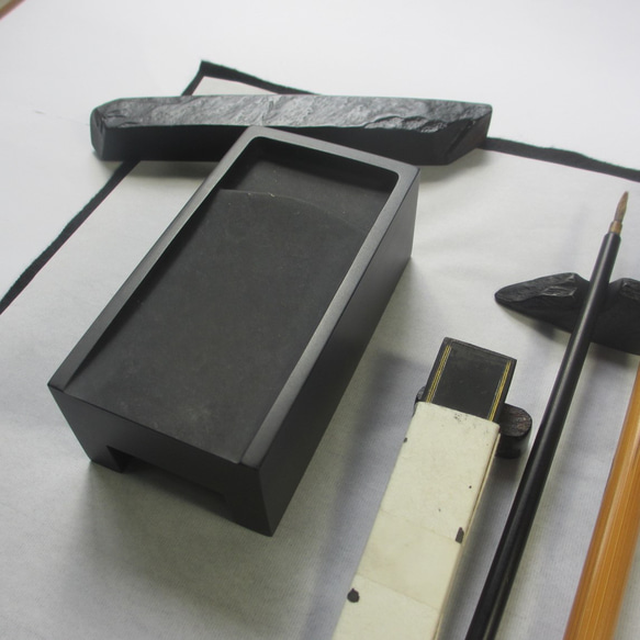 厚みのある直方体型、小筆用「長方硯」 2枚目の画像
