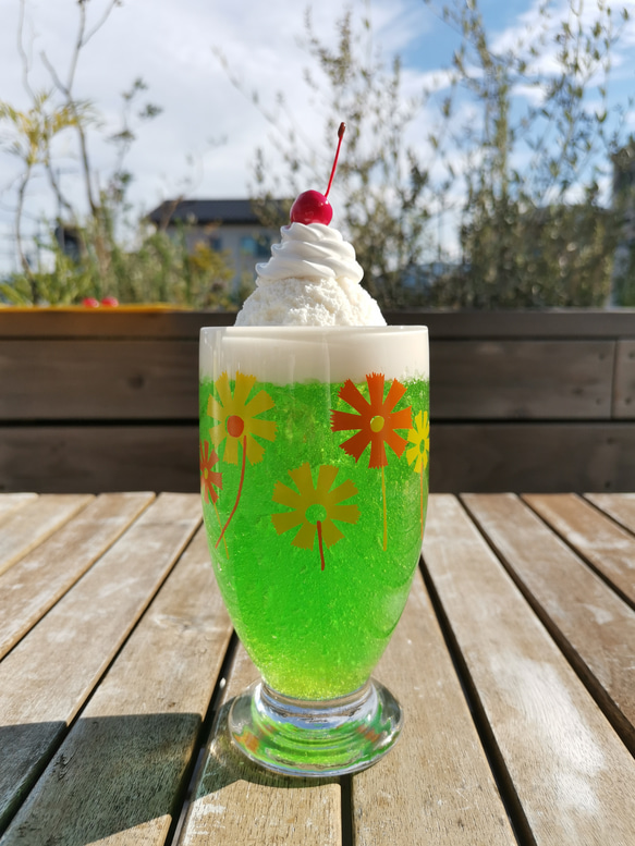 食品サンプル まいづる 実物大 クリームメロンソーダ チェリー付き グラス付き 食品サンプル まいづる 実物大 メロンソーダ チェリー入り グラス付き