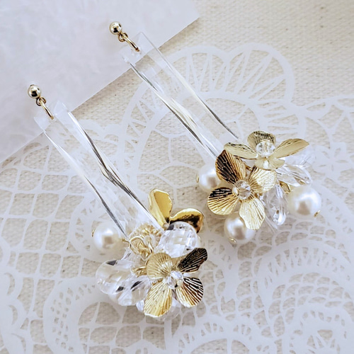 メタルflower×クリアビーズのジャラジャラ ピアス/イヤリング