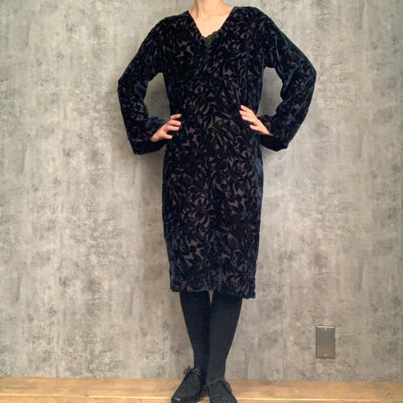 Sale オパールベルベットのワンピース　Velvet dress 3枚目の画像