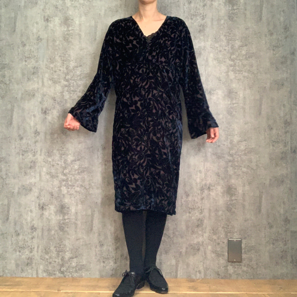 Sale オパールベルベットのワンピース　Velvet dress 2枚目の画像