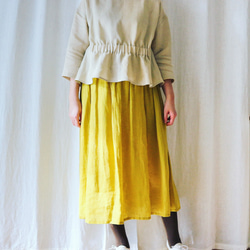 鮮やかなイエローリネンのダブルギャザースカート　リネン100% 7枚目の画像