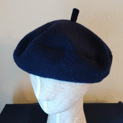 frannel beret re wool navy　～再生ウールを使用した、軽くて柔らかな深いネイビーのベレー帽～ 12枚目の画像
