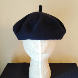 frannel beret re wool navy　～再生ウールを使用した、軽くて柔らかな深いネイビーのベレー帽～ 11枚目の画像