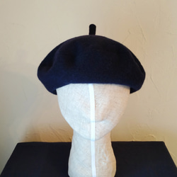 frannel beret re wool navy　～再生ウールを使用した、軽くて柔らかな深いネイビーのベレー帽～ 3枚目の画像