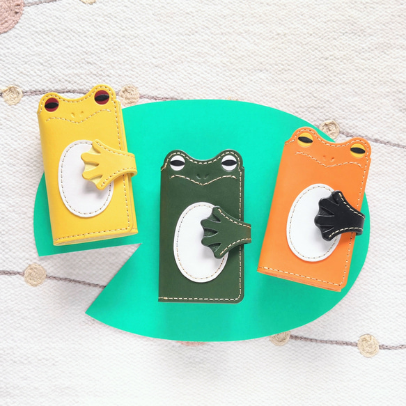 半目カエルの三つ折りレザーキーケース＊カードポケット付き キー