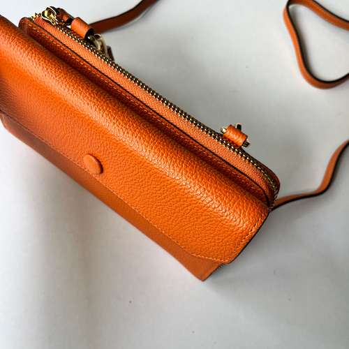 【未使用】ブルーレーベル スマホ ポシェット チェック ショルダー付き オレンジ 未使用】ブルーレーベル スマホ ポシェット チェック ショルダー