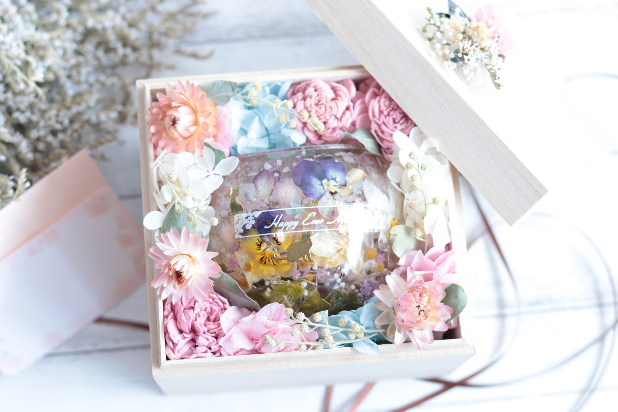 【特別な贈り物に】桐箱のフラワーBOX＊猫のお散歩～ローズクォーツ～キャンドルホルダー＊母の日・就職・結婚・誕生