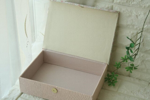 リバティ生地使用　アシュテッド　メモリアルボックス　裁縫箱　アクセサリーボックス　 収納ボックス 2枚目の画像