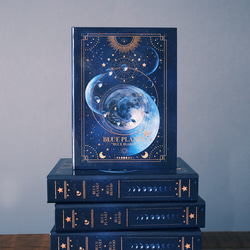 魔法の本のようなブックボックス 青の惑星 "BLUE PLANET" / 小物入れ 1枚目の画像