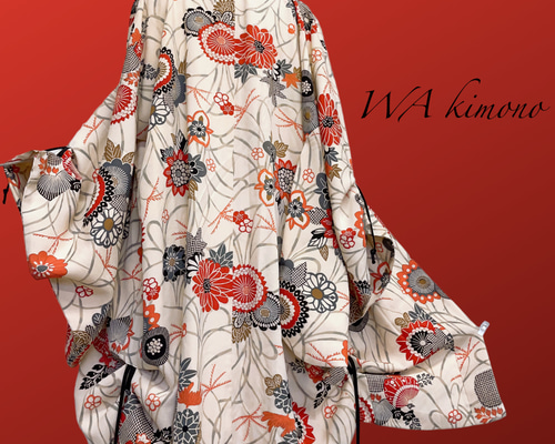 ブラック羽織 煌めく金糸 タックカーディガン ベスト着物リメイク 黒 70606 ブラック羽織 煌めく金糸 タックカーディガン ベスト着物