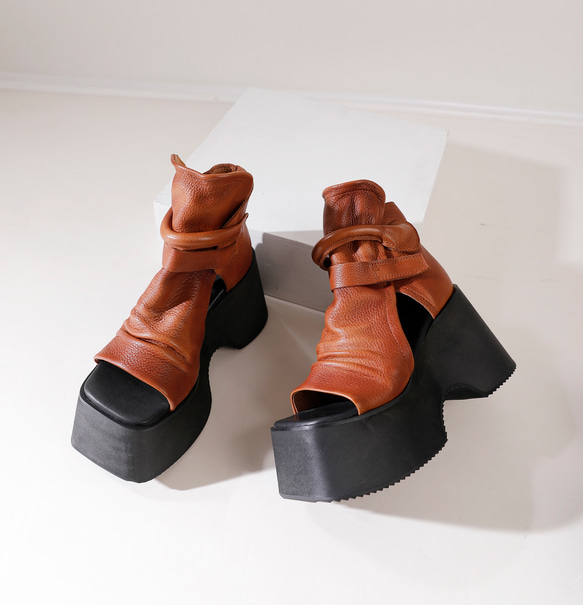 23 新款女士真皮鞋獨特鞋台涼鞋高跟鞋 22 厘米-25 厘米 #804⭐免運費⭐ 第8張的照片