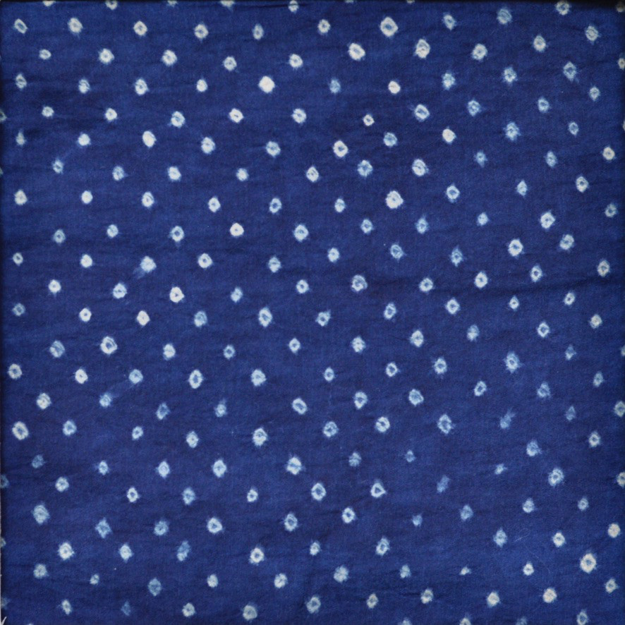 迫力の絞り藍染め布　大 藍絞り染めのれん ＜段絞り＞ ｜山内武志さん（山内染色工房