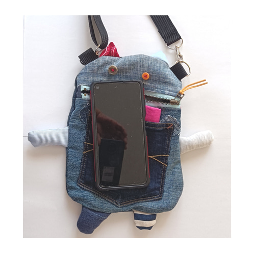 デニムリメイクおとぼけスマホショルダー スマホポシェット
