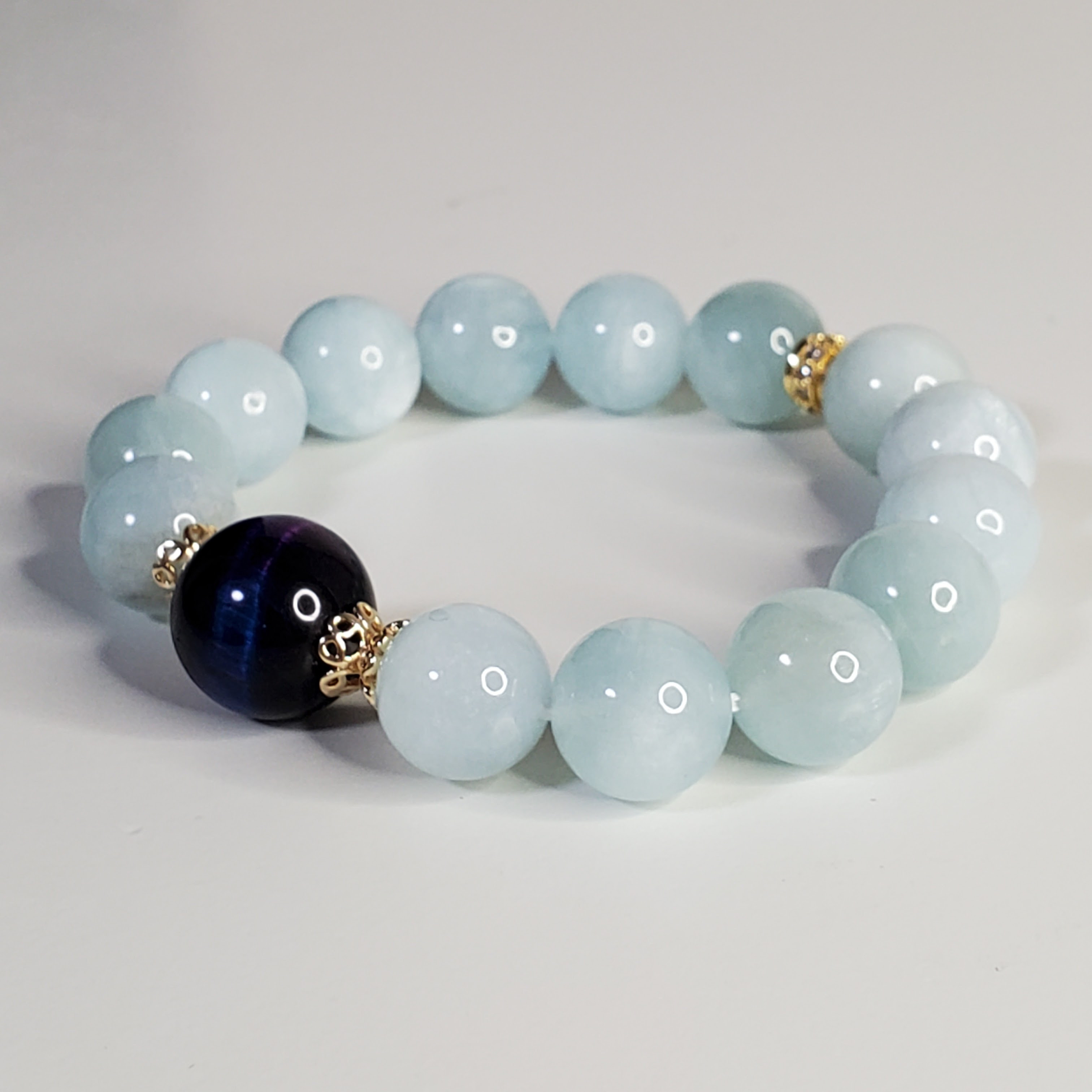 ミルキーアクアマリンと パープルタイガーアイのブレスレット