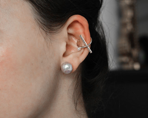 個性的 ジルコニアスティックとパールのイヤーカフ シルバー925