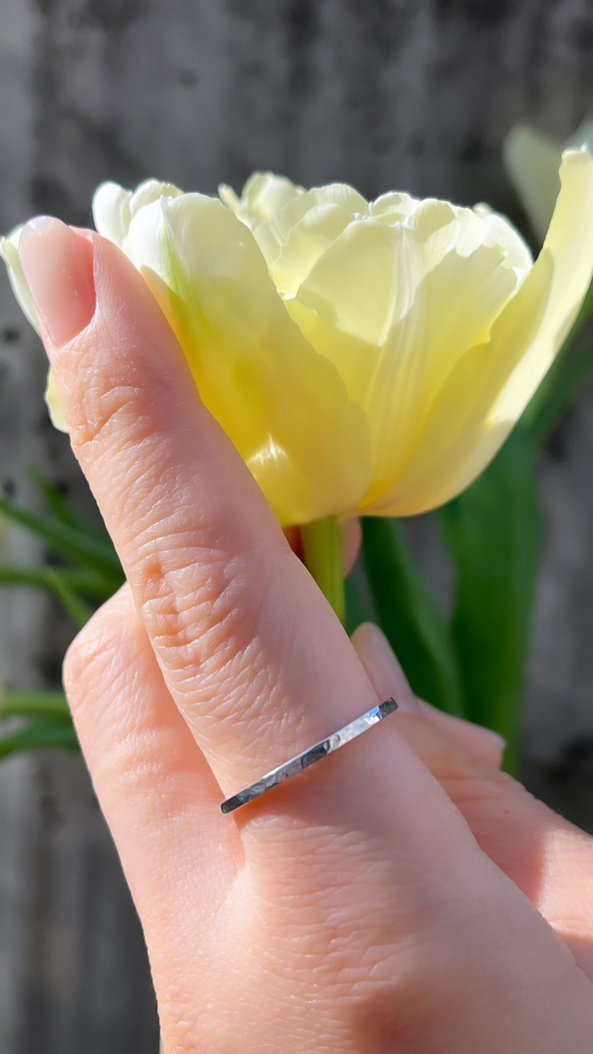 【槌目リング1.5mm幅スクエア】高純度シルバー1000 純銀 シンプル ハンマー 文字刻印無料 ユニセックス 日本製