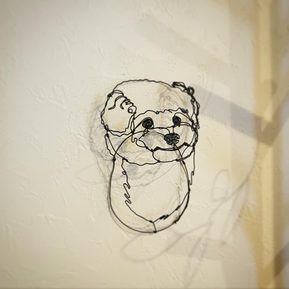 ワイヤーアート　トイプードル　犬 3枚目の画像