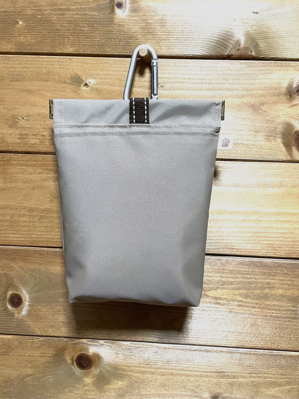 ナイロンオックス生地の消臭マナーポーチ　口大きめ　モカ 1枚目の画像