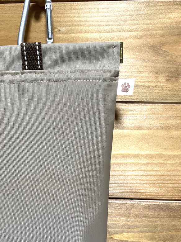 ナイロンオックス生地の消臭マナーポーチ　口大きめ　モカ 2枚目の画像