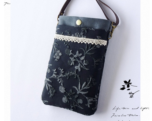 リクエスト＊ロラライハリス♡一面シルバーライン刺繍サコッシュ♡スマホポーチ♡ 19a3b8468b3e8cdf4b5720bcd446f2