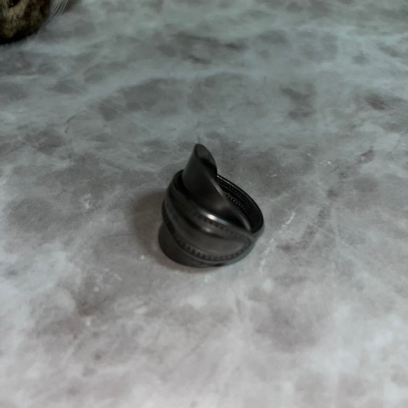 No. １　スプーン一本使ったリング　指輪　リング　スプーンリング　アクセサリー 1枚目の画像