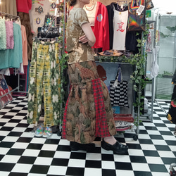 アニマルサファリ　ゴブラン織り×タータンチェック　裾プリーツロングスカート 4枚目の画像