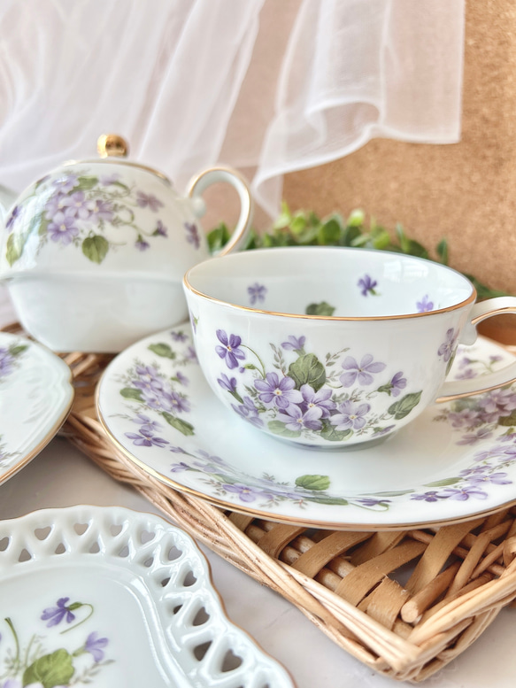 【1月バースデーフラワー】スミレのティーフォーワン 3枚目の画像