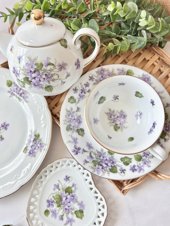 【1月バースデーフラワー】スミレのティーフォーワン 6枚目の画像