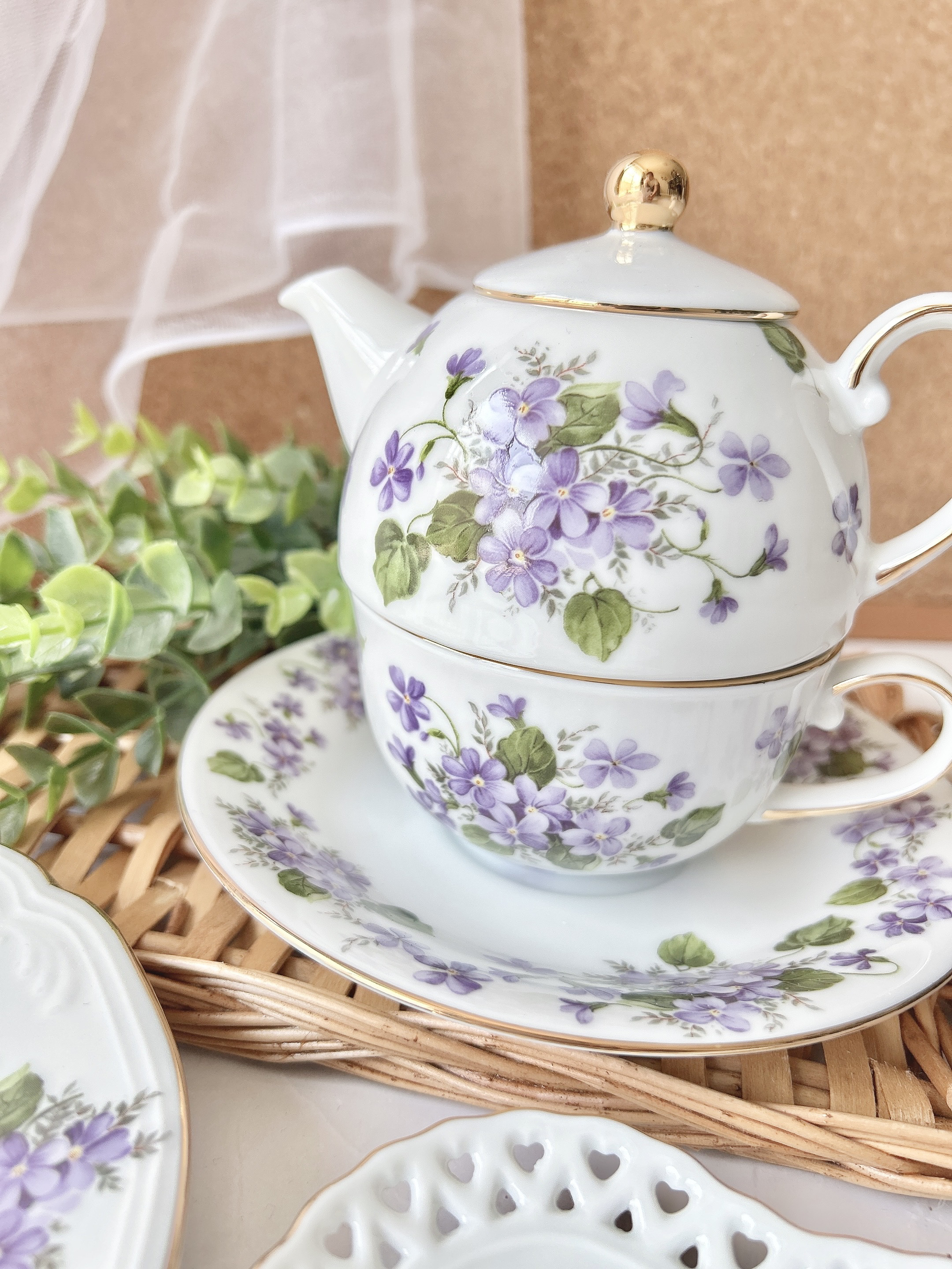 【1月バースデーフラワー】スミレのティーフォーワン